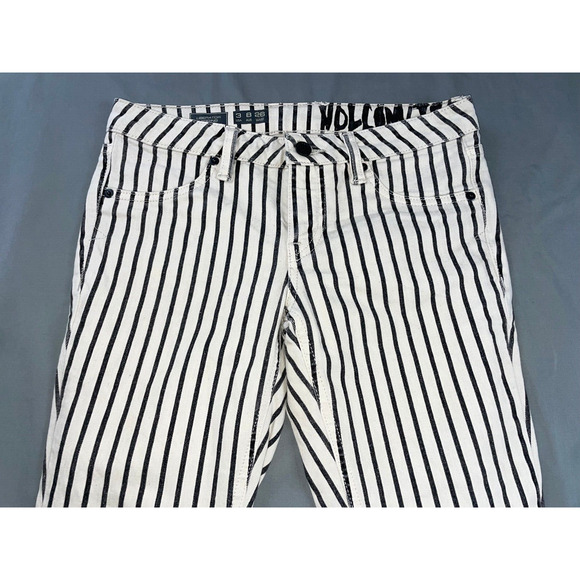 Volcom Jeans Stretch 'Linerator Legging' Jeans. Perfectly Broken In, Women's 26. - Picture 6 of 9